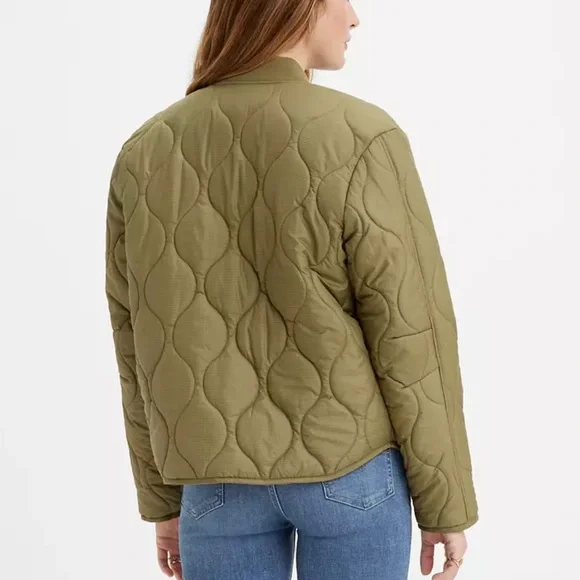 Levi’s Onion Quilted Liner Jacket - Picture 2 of 10